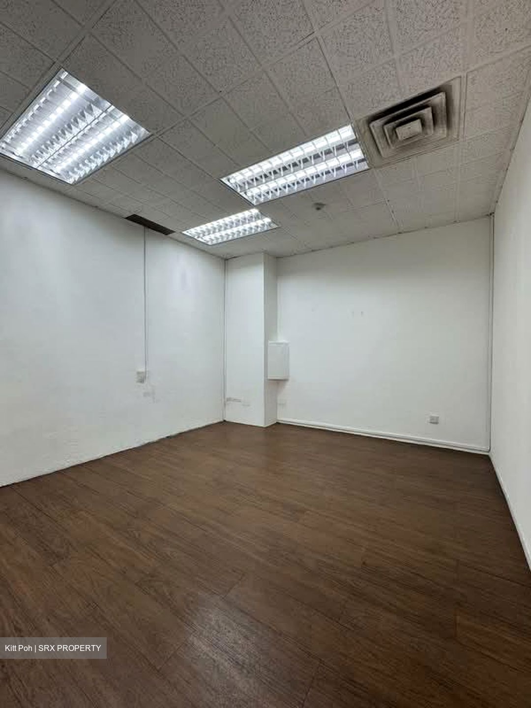 Golden Sultan Plaza (D7), Office #553792021